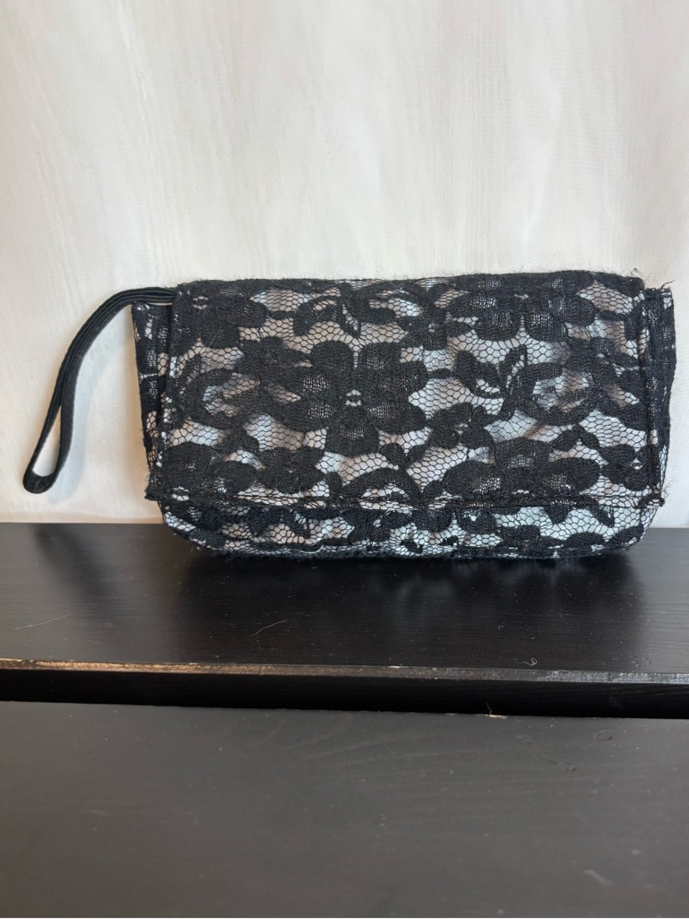Victoria’s Secret Vintage Y2K Black Floral Lace Wristlet Clutch